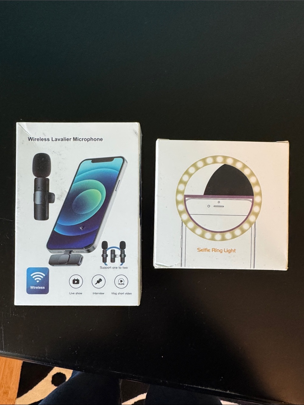 Wireless Lavalier Microphone & Selfie Ring Light - Black/White